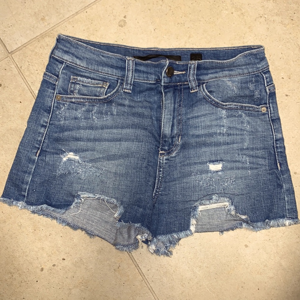 SP Black (bought Nordstrom), distressed cut off jean short, size 25